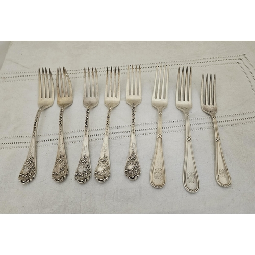 475 - Set of 5 American Silver Dessert Forks, with decorative handles, initially F (1 damaged), stamped ... 