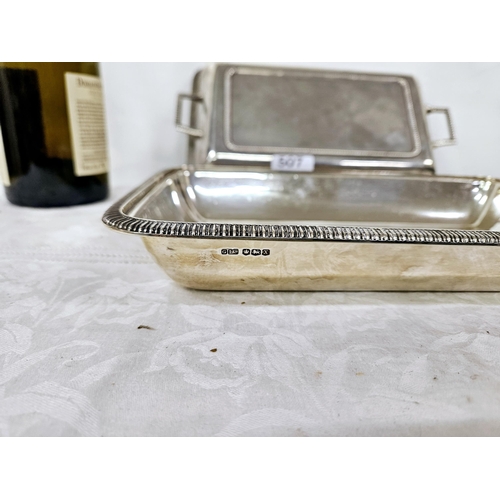 507 - Sheffield Solid Silver Entrée Dish with lid, hallmarked 1965, by Gladwin Ltd Sheffield, 29cmW