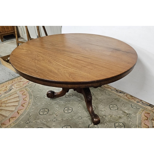 277 - Victorian Round Mahogany Dining/Centre Table, on a tripod base of 3 scrolled feet with castors, 1.37... 