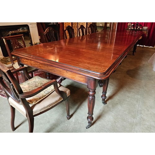 320 - Fine Quality WMIV Mahogany Extendable Dining Table (seats up to 16), the centre supported on two lar... 