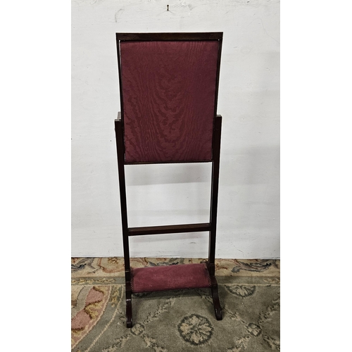 329 - Regency Mahogany Fire-screen with lower book shelf, adjustable screen, on 4 feet, red satin covered ... 