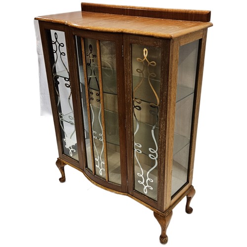 40 - Vintage Display Cabinet, silver etched designs on the 3 doors, on pad feet, 90cmW x 112cmH