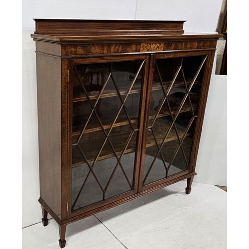 41 - Edw. inlaid Mahogany 2-Door Floor Bookcase/Display Cabinet with glazed doors, 3 shelves inside (adju... 