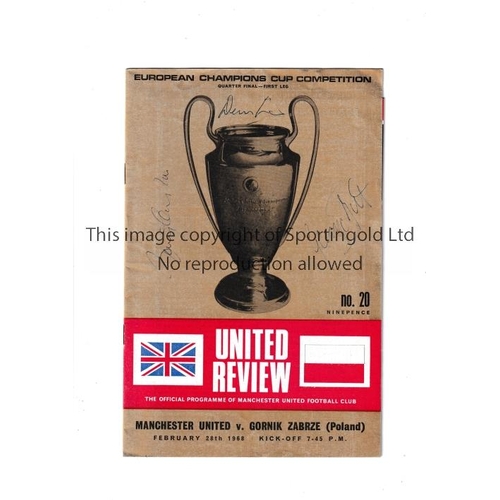 391 - BEST, LAW & CHARLTON AUTOGRAPHS      Programme for the Manchester United European Cup home tie v Gor... 