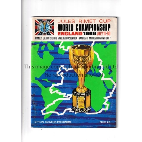 395 - ENGLAND AUTOGRAPHS 1966     Original Tournament programme, England v West Germany, signed by 10 of t... 