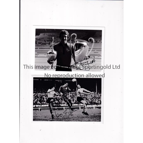 218 - LIVERPOOL       Two invidually signed b/w photo postcards by Terry McDermott and Ian St. John.    Go... 