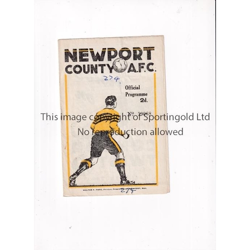 696 - NEWPORT COUNTY V SHEFFIELD WEDNESDAY 1946    Programme for the League match at Newport 21/12/1946, n... 