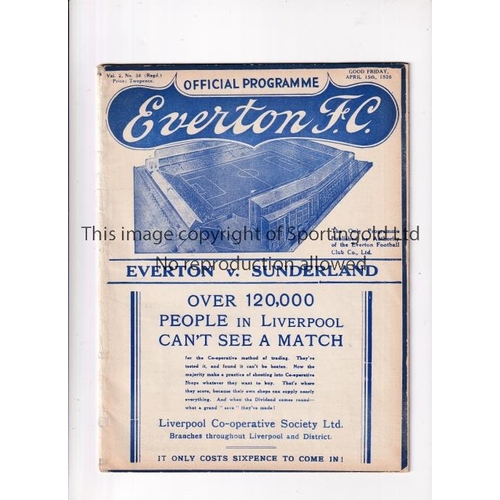 753 - 1938 EVERTON V SUNDERLAND   Programme for the League match at Everton 15/4/38, ex-binder. Generally ... 