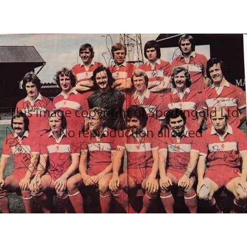 858 - MIDDLESBROUGH AUTOGRAPHS 1975/6     A colour magazine team group signed by 14 players including Terr... 