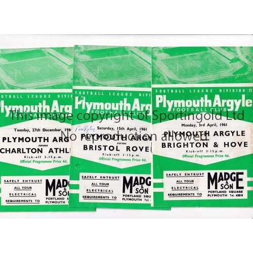 933 - PLYMOUTH ARGYLE       Twenty four home programmes for season 1960/1 including 20 League, missing Ips... 