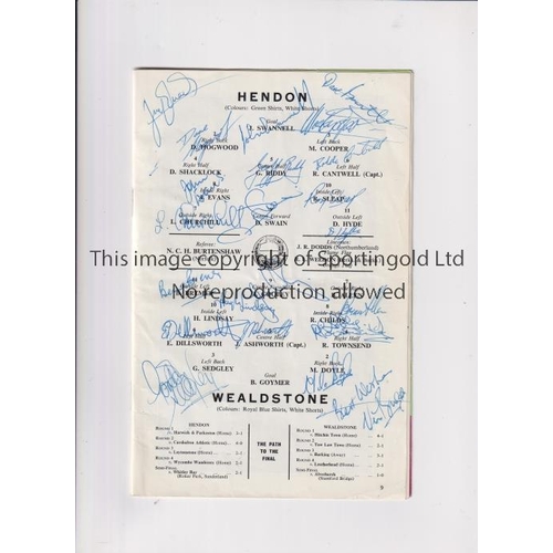 685 - HENDON V WEALDSTONE 1966 AUTOGRAPHS     Programme for the Amateur Cup Final signed by 23 players on ... 