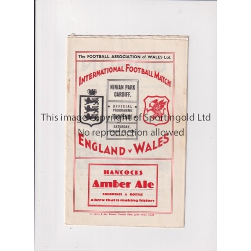 894 - WALES V ENGLAND 1938    Programme for the match at Ninian Park, Cardiff 22/10/1938, staple removed a... 