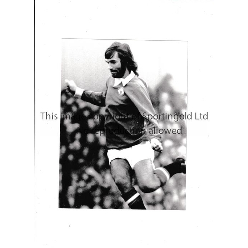 1033 - GEORGE BEST PRESS PHOTOGRAPH        B/W 8