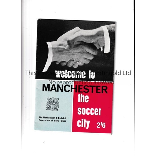 3 - 1966 WORLD CUP       Welcome to Manchester booklet.    Very good