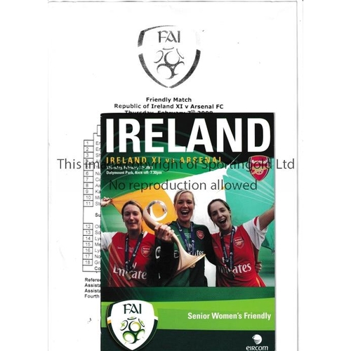 304 - IRELAND WOMEN V ARSENAL WOMEN 2008      Programme and team sheet for the Friendly match played at Da... 