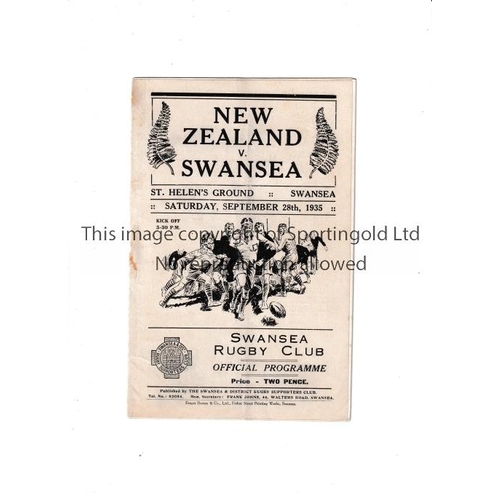 393 - RUGBY UNION 1935 SWANSEA V NEW ZEALAND ALL BLACKS   Original programme for the game at Swansea on 28... 