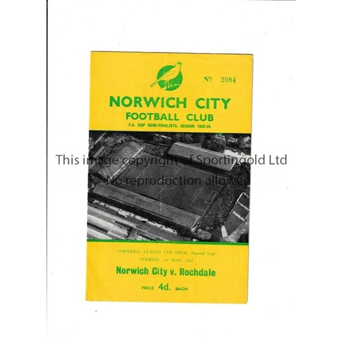 413 - 1962 LEAGUE CUP FINAL     Programme for the second leg at Norwich City v Rochdale, very slight verti... 