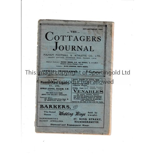 9 - FULHAM V SWANSEA TOWN 1925     Programme for the League match at Fulham 31/8/1925, split spine.    F... 