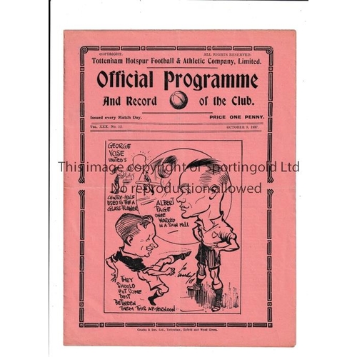 362 - TOTTENHAM HOTSPUR V MANCHESTER UNITED 1937     Programme for the League match at Tottenham 9/10/1937... 