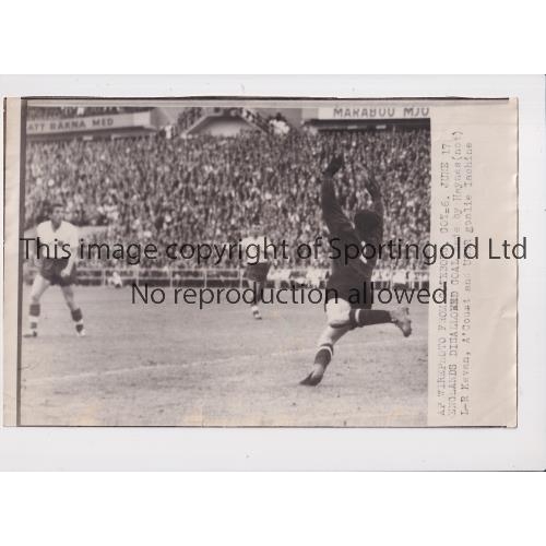 1394 - PRESS PHOTO / 1958 WORLD CUP     Original 11