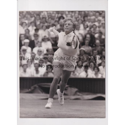 1400 - PRESS PHOTOS / ANN HAYDEN JONES / TENNIS     Five original 10