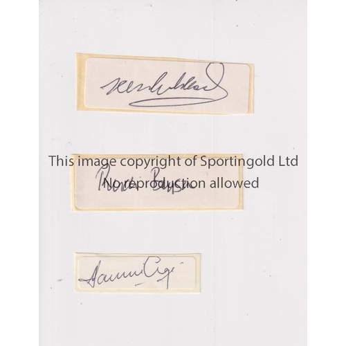 178 - SOUTH AFRICA CRICKET / HANSIE CRONJE AUTOGRAPHS       Three loose signatures  on white labels: Cronj... 