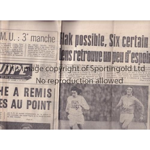 394 - MANCHESTER UNITED       French L'Equipe newspaper 6/12/1977 which previews St. Etienne v United with... 