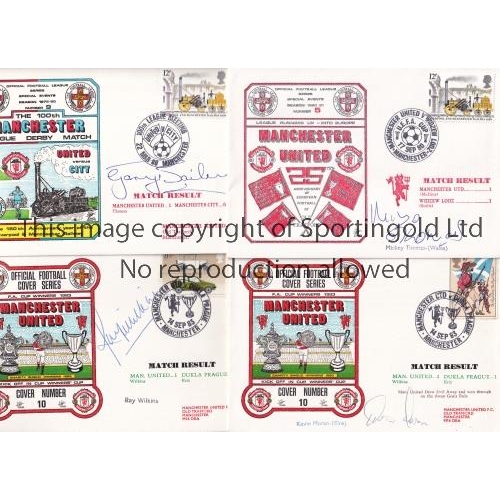 463 - MANCHESTER UNITED / AUTOGRAPHS     Fourteen individually signed First Day Covers including Mickey Th... 