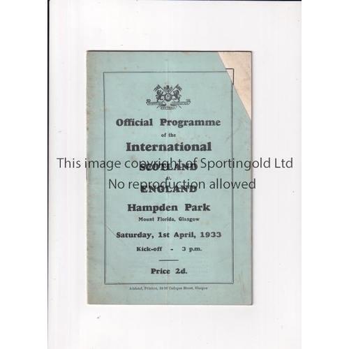 465 - SCOTLAND V ENGLAND 1933     Programme for the match at Hampden Park, top corner trimmed and slightly... 