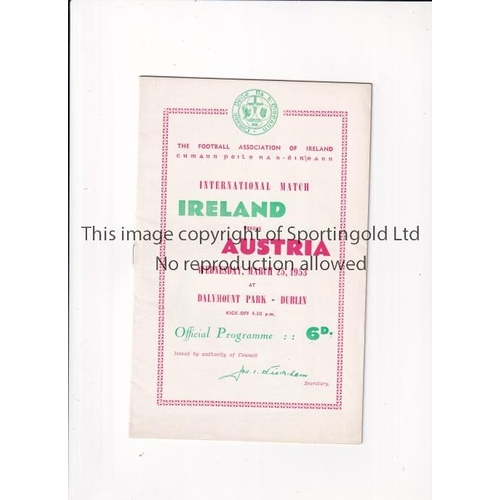 469 - REPUBLIC OF IRELAND V AUSTRIA 1953     Programme for the match in Dublin 25/3/1953.    Very good