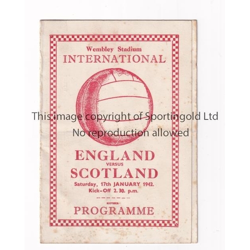 98 - ENGLAND V SCOTLAND 1942      Pirate programme issued by Victor for the match at Wembley 7/1/1942, sl... 