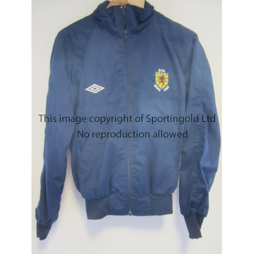 818 - SCOTLAND / 1982 WORLD CUP     Scotland track suit top from the 1982 World Cup held in Spain.     Goo... 