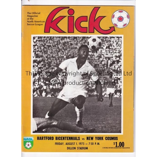 36 - PELE / HARTFORD BICENTENNIALS V NEW YORK COSMOS 1975     Programme for the match in the Dillon Stadi... 