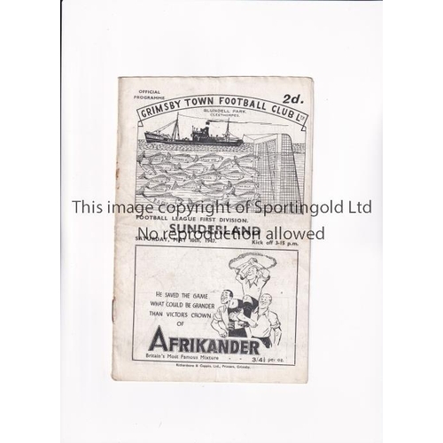 491 - GRIMSBY TOWN V SUNDERLAND 1947      Programme for the League match at Grimsby 10/5/1947, slightly cr... 