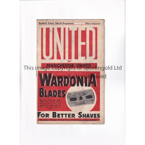 570 - SHEFFIELD UNITED V MANCHESTER UNITED 1946      Programme for the league game at Bramhall Lane on 12/... 