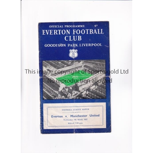 577 - EVERTON V MANCHESTER UNITED 1957      Programme for the league game at Goodison Park on 6/3/57. Wedn... 