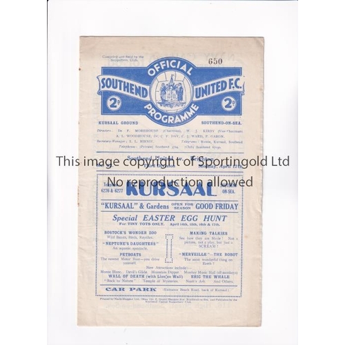 661 - SOUTHEND UNITED V BRIGHTON 1933     Programme for the League match at Southend 17/4/1933, very sligh... 