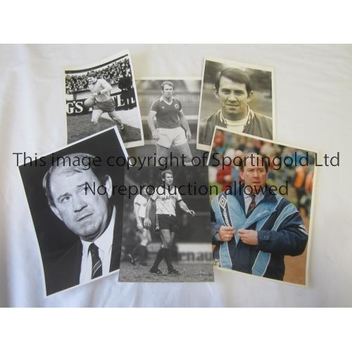137 - PRESS PHOTOS / HOWARD KENDALL      Six photos, 5 X B/W and 1 X colour with stamps on the reverse, ma... 