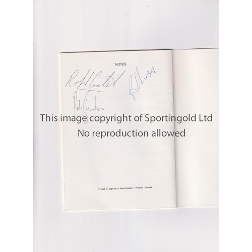 268 - 1970 WORLD CUP / ENGLAND / AUTOGRAPHS     Official itinerary booklet for the International Tour to C... 