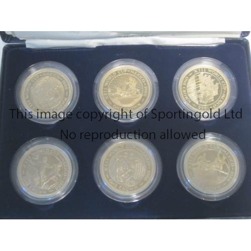 243 - 1986 WORLD CUP / MEXICO      A limited edition boxed set of 6 Cupro-Nickel Proof Crown coins in case... 