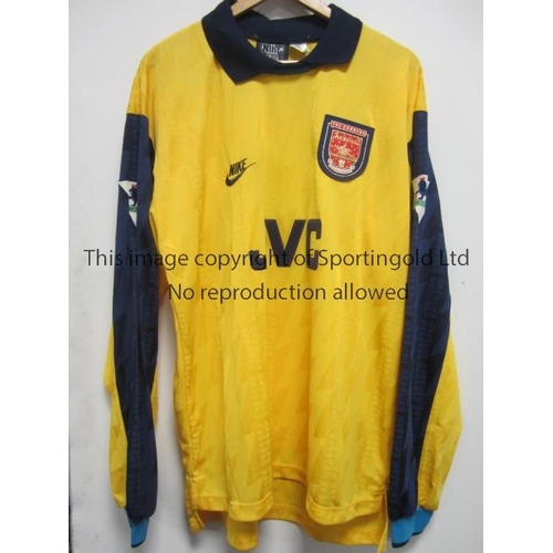 272 - ARSENAL PLAYER ISSUE SHIRT / STEFAN SCHWARZ     Scarce yellow shirt with blue and yellow long sleeve... 