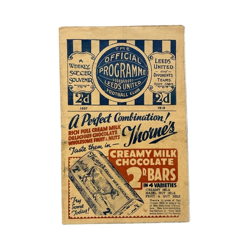 LEEDS UNITED VERSUS ARSENAL 1937/38 FOOTBALL PROGRAMME, 9/4/1938, LEAGUE FIXTURE. RUSTY STAPLES NOTED, FOLDS, INNER SCOREBOARD FILLED IN.