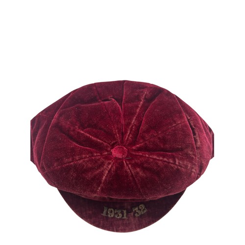 101 - 1930-31 CLIFF BASTIN ENGLAND DEBUT F.A. INTERNATIONAL CAP, AWARDED TO ARSENAL'S CLIFF BASTIN FOR THE... 