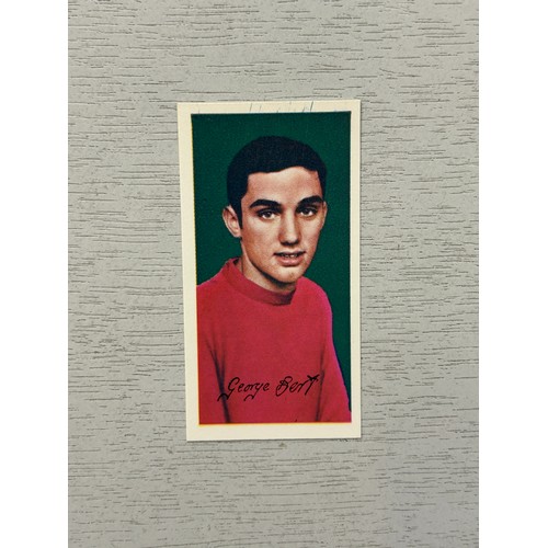 799 - 1964 GEORGE BEST BARRATT & CO FAMOUS FOOTBALLERS TRADE CARD, ROOKIE, MANCHESTER UNITED, #29, CORNER/... 