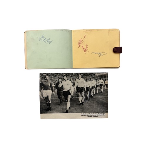 36 - BOBBY MOORE/ GEORGE BEST AUTOGRAPHS, BOBBY MOORE ENGLAND NEWSPAPER CUTTING, 1960s AUTOGRAPH BOOK WIT... 