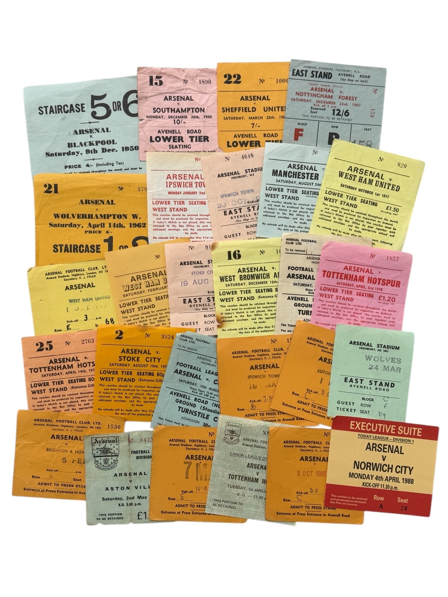 COLLECTION OF ARSENAL 1950s ONWARDS FOOTBALL TICKET STUBS, 27 EXAMPLES ...