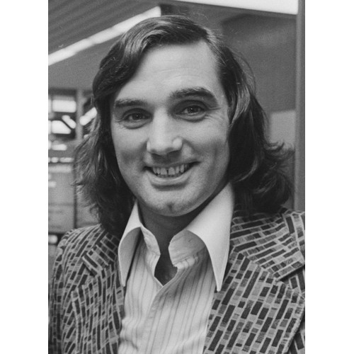 100 - George Best (Manchester United & Northern Ireland) original painting, regarded as one of the greates... 