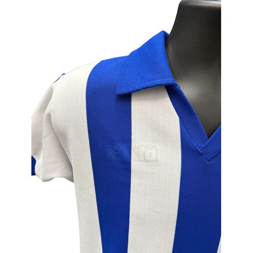 49 - RAY CLARKE BRIGHTON & HOVE ALBION VERSUS MANCHESTER CITY 1979/80 MATCH WORN FOOTBALL SHIRT, SHORT SL... 