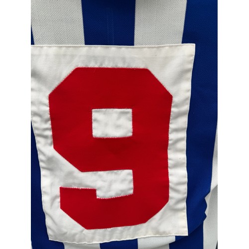49 - RAY CLARKE BRIGHTON & HOVE ALBION VERSUS MANCHESTER CITY 1979/80 MATCH WORN FOOTBALL SHIRT, SHORT SL... 