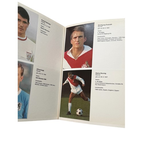 56 - 1966 WORLD CUP ARAL FUSSBALL-ALBUM, COMPLETE WITH ALL CARDS TO INNER INCLUDING A YOUNG BECKENBAUER, ... 